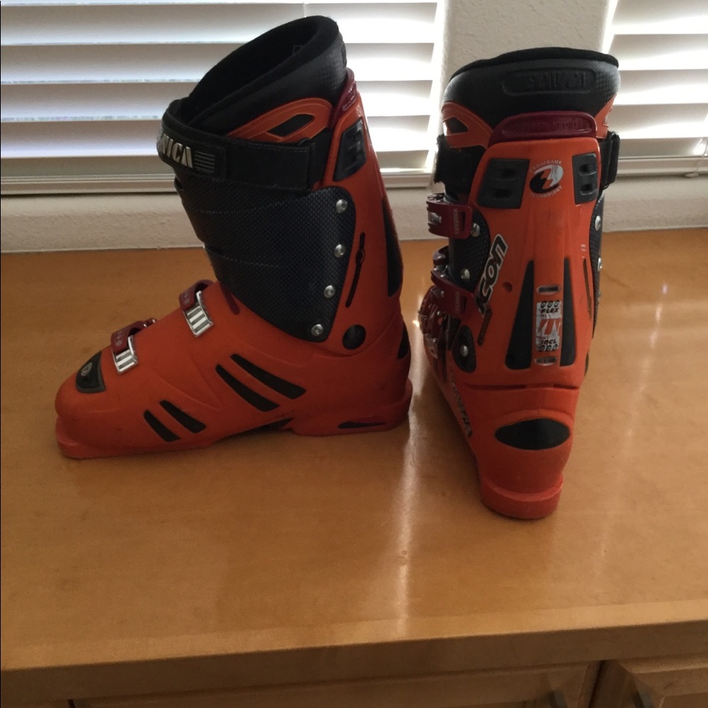 Men”s ski boots